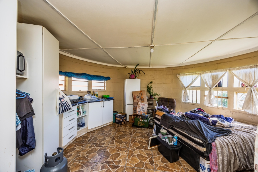 7 Bedroom Property for Sale in Greenfields Eastern Cape